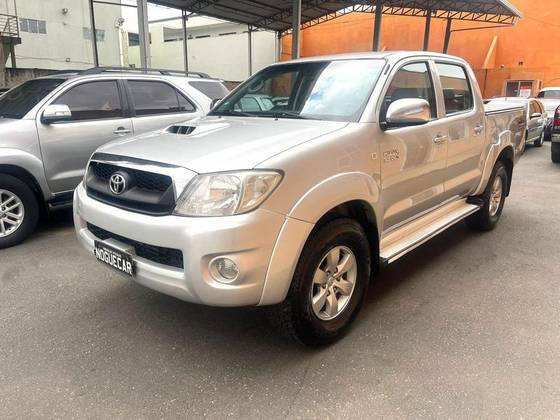 TOYOTA HILUX 3.0 SRV 4X4 CD 16V TURBO INTERCOOLER DIESEL 4P AUTOMÁTICO TOYOTA HILUX 3.0 SRV 4X4 CD 16V TURBO INTERCOOLER DIESEL 4P AUTOMÁTICO
